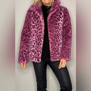 BOUTIQUE: Vibrant Pink Leopard Furry Collared Neck Long Sleeve Coat, in Cerise
